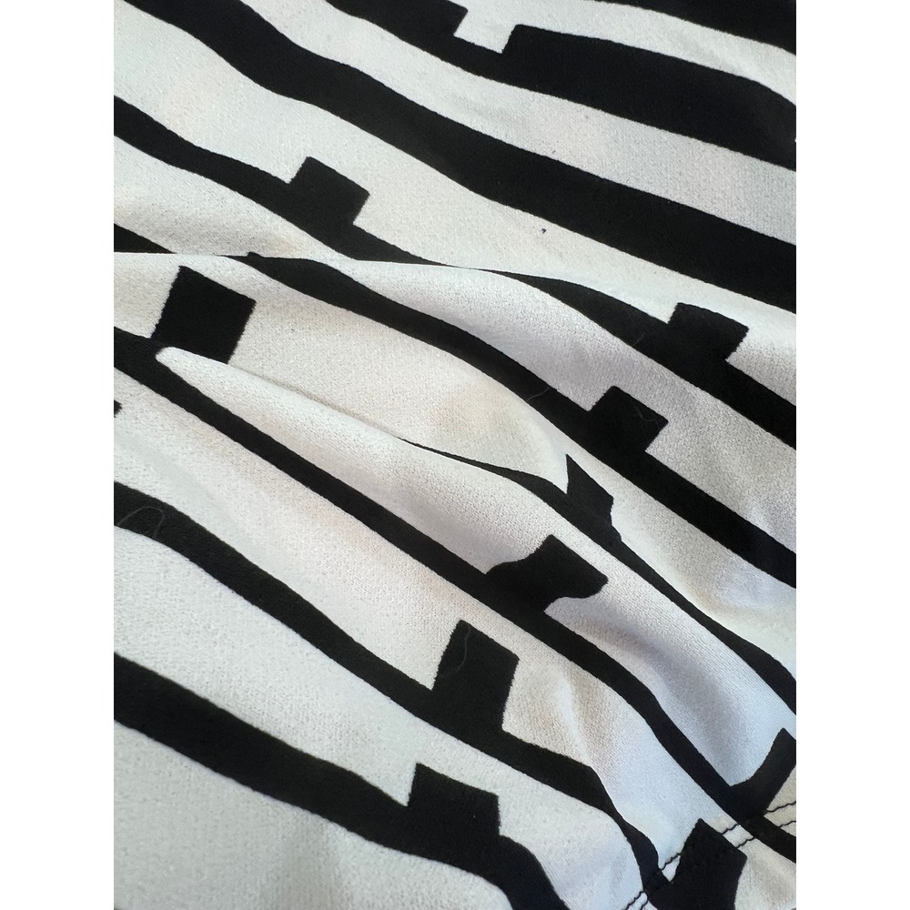Vintage Forever 21 Y2K Geometric Wrap Top Ruffle Sleeve Black Cream Small NWT - Picture 11 of 14